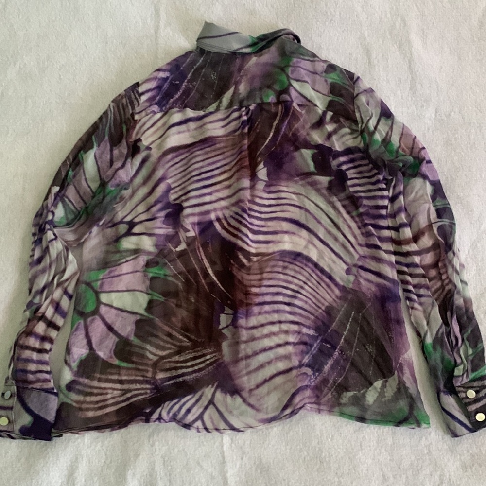Guess by Merciano long sleeve summer top for sale - Picture 2 of 3